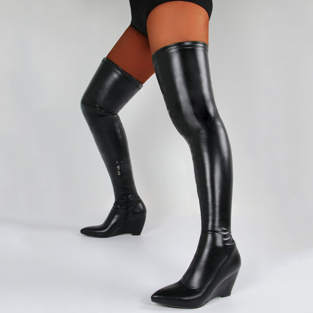 Graceful Orthopedic Boots for Modern Look
