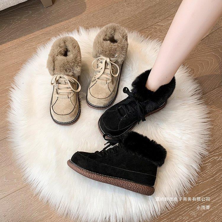 Chic Orthopedic Boots with Unique Design