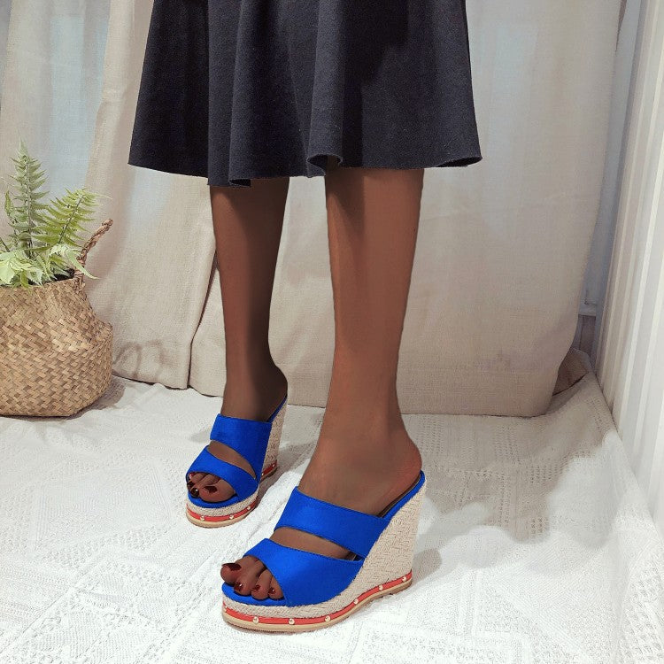 Graceful Orthopedic Sandals for Modern Look