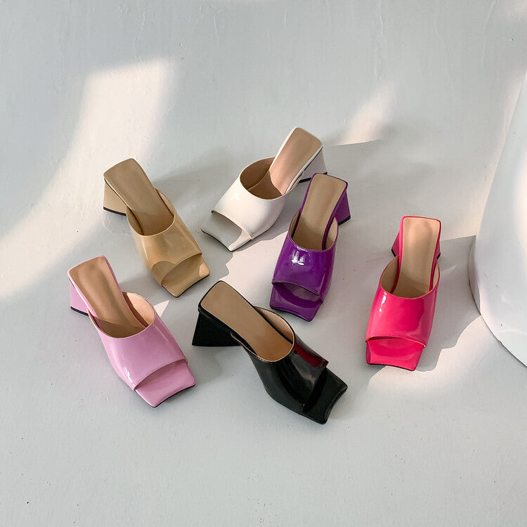 Graceful Orthopedic Sandals for Modern Look