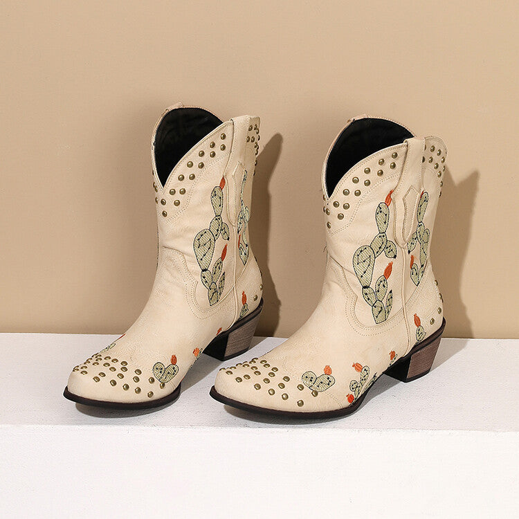 Graceful Orthopedic Boots for Modern Look