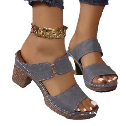 Graceful Orthopedic Sandals for Modern Look