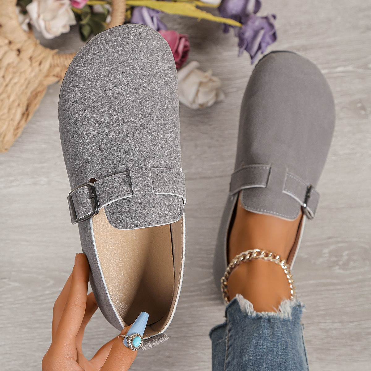 Graceful Orthopedic Sneakers for Modern Look