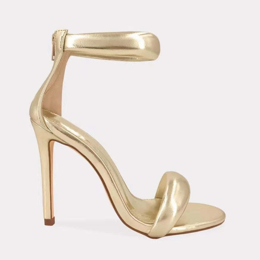 Graceful Orthopedic Sandals for Modern Look