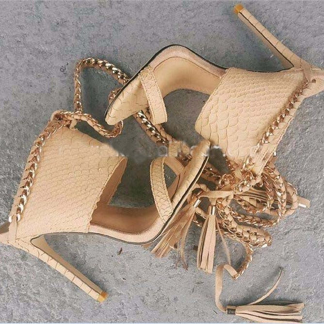 Graceful Orthopedic Sandals for Modern Look