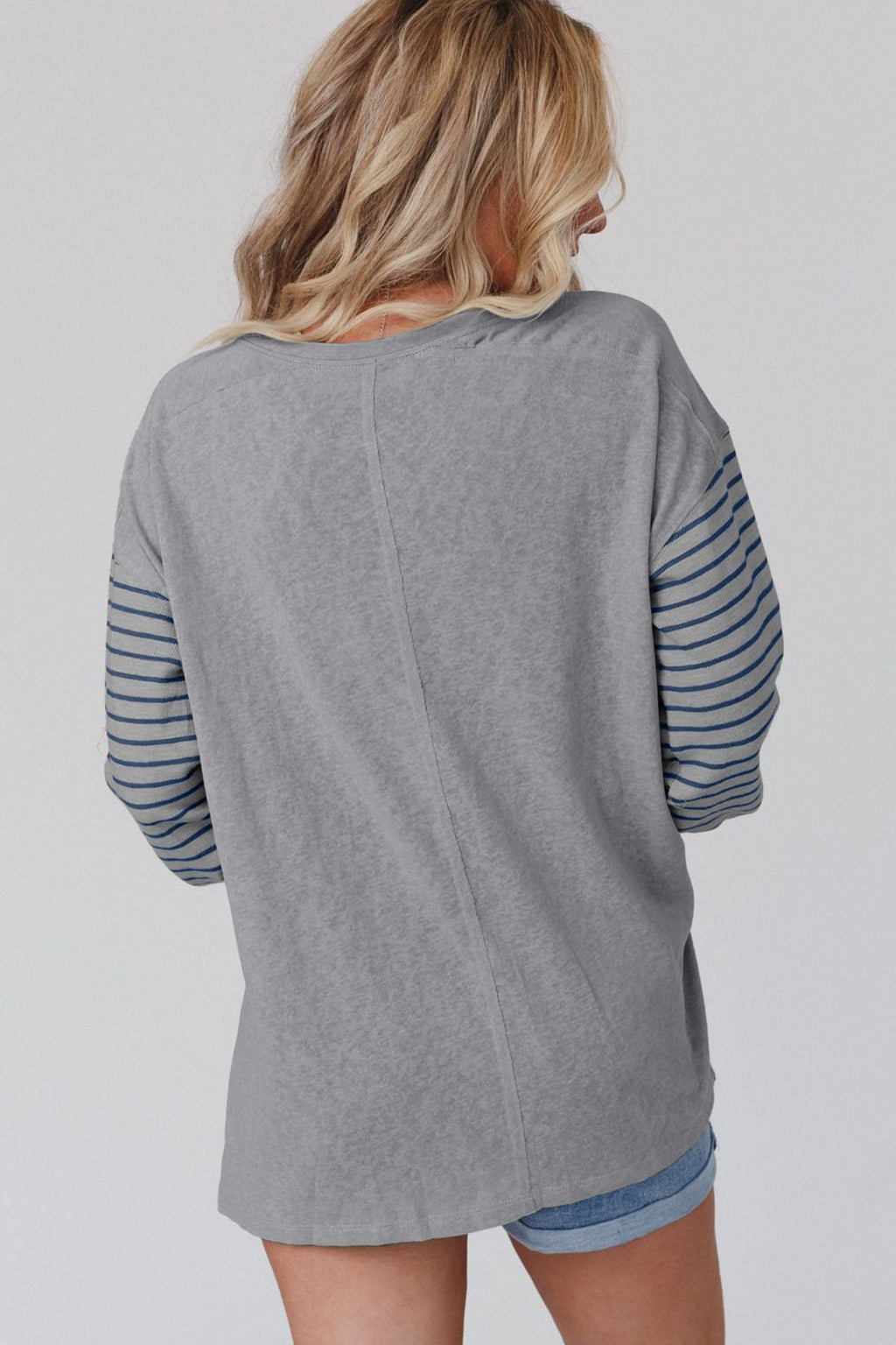 Well Tailored Shirt with a Graceful Silhouette