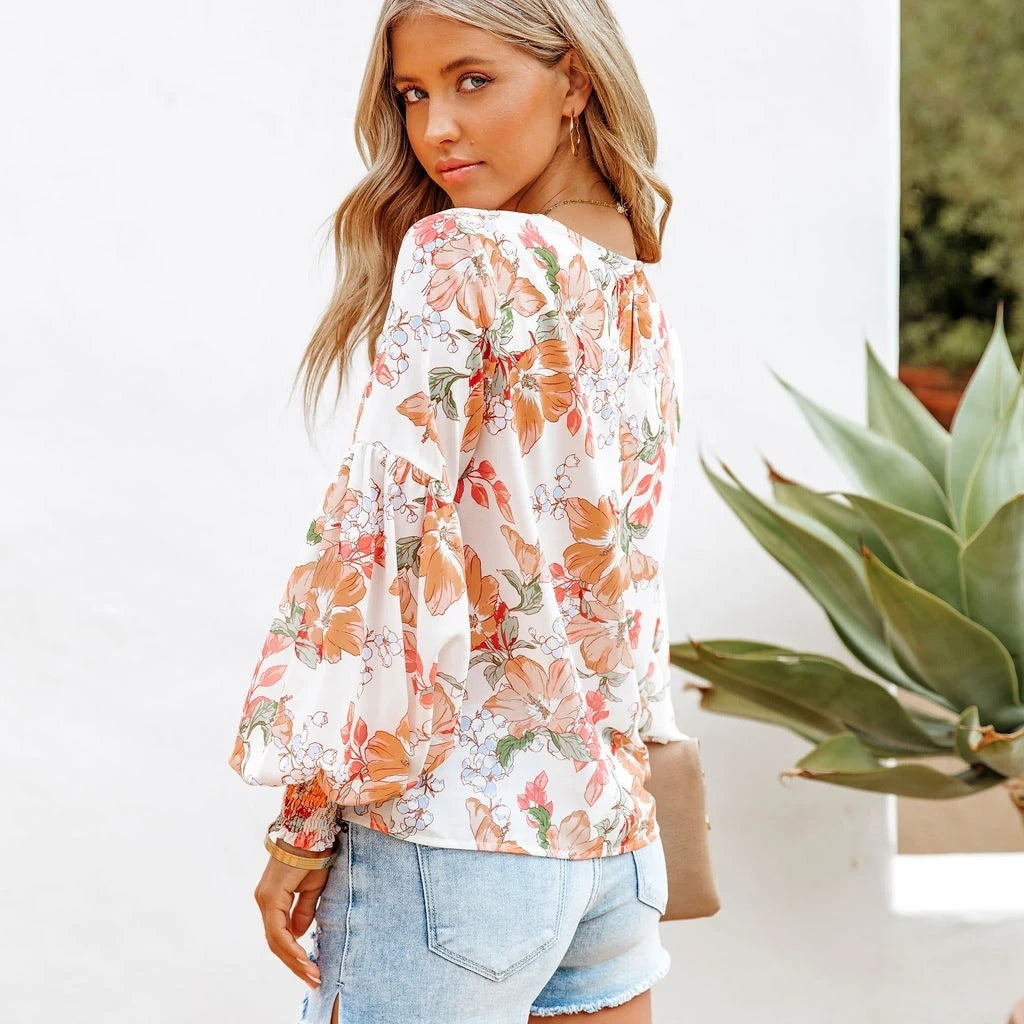 Beautifully Crafted Blouse in a Classic Style