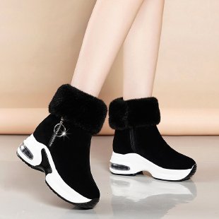 Comfortable Orthopedic Boots for Daily Wear