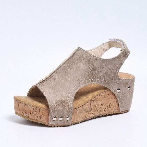 Graceful Orthopedic Sandals for Modern Look