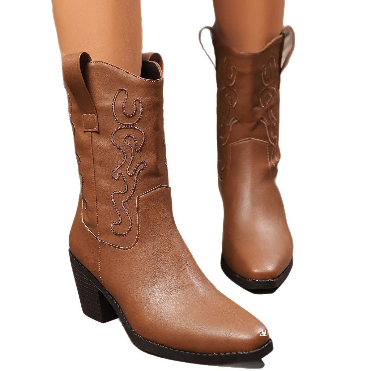 Graceful Orthopedic Boots for Modern Look