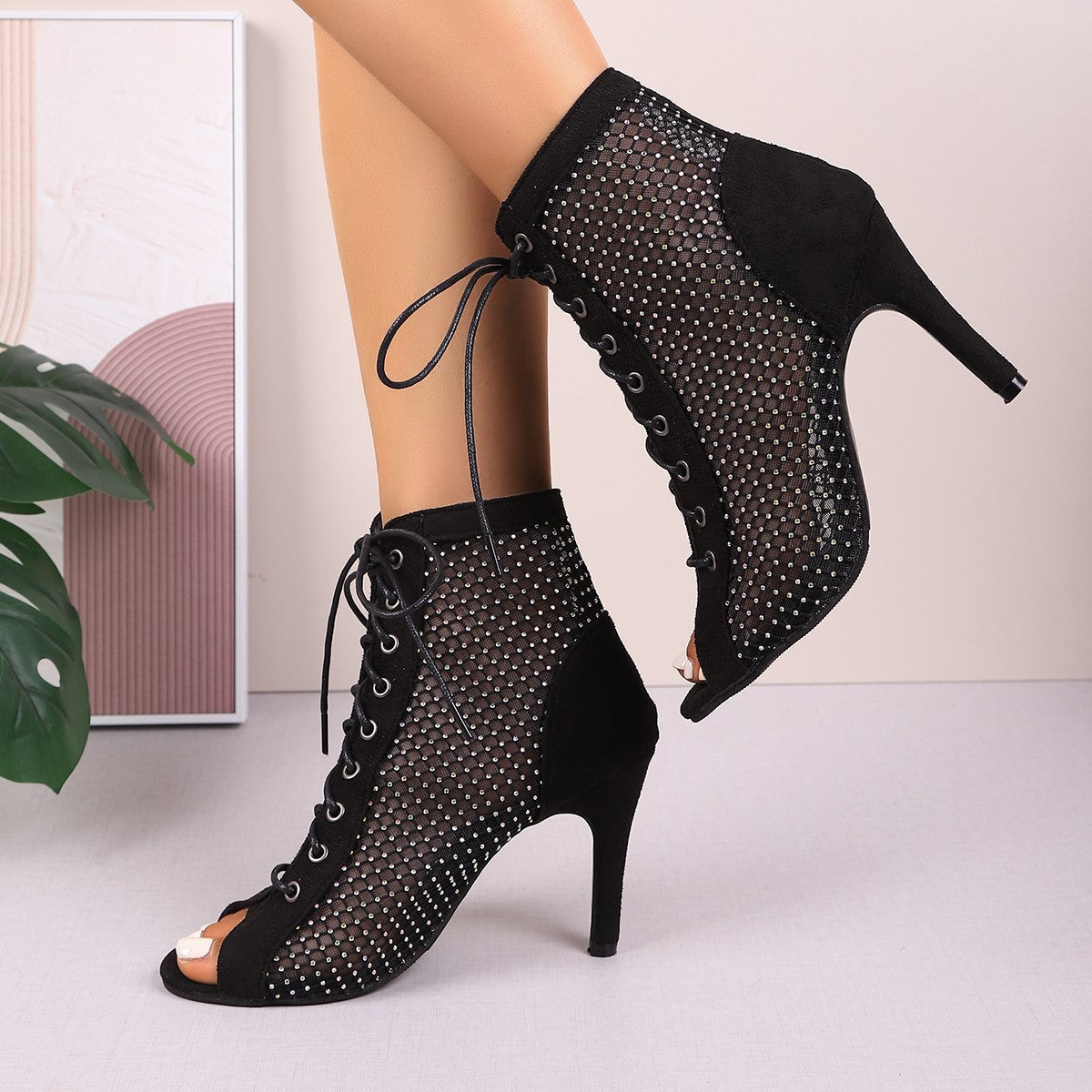Chic Orthopedic Sandals with Unique Design
