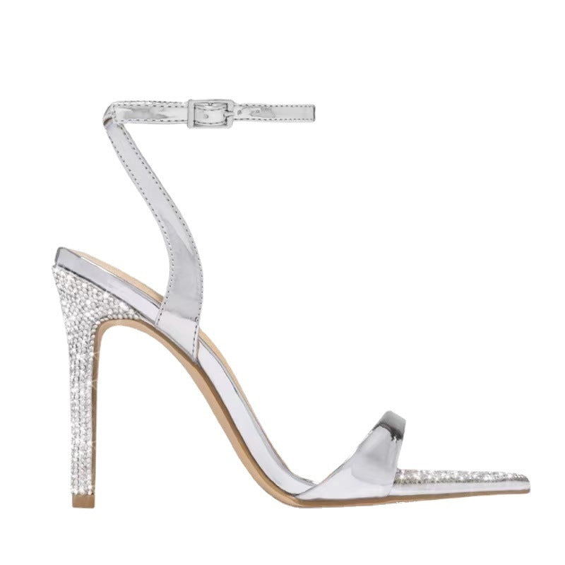 Graceful Orthopedic Sandals for Modern Look