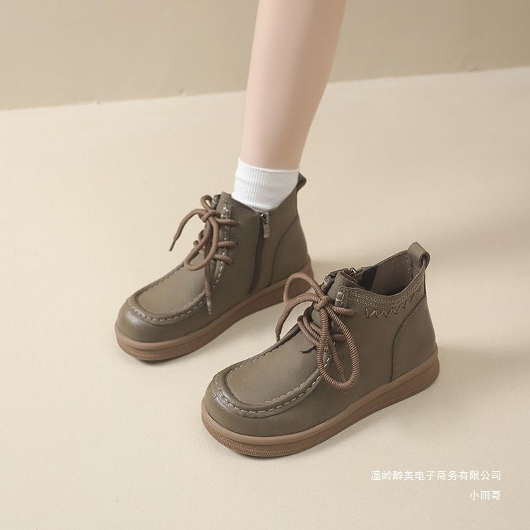 Graceful Orthopedic Boots for Modern Look