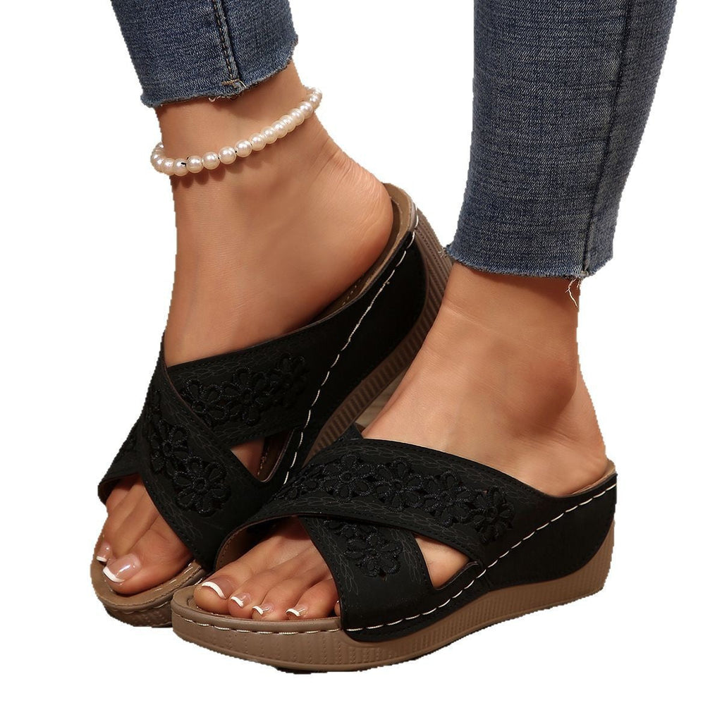 Graceful Orthopedic Sandals for Modern Look