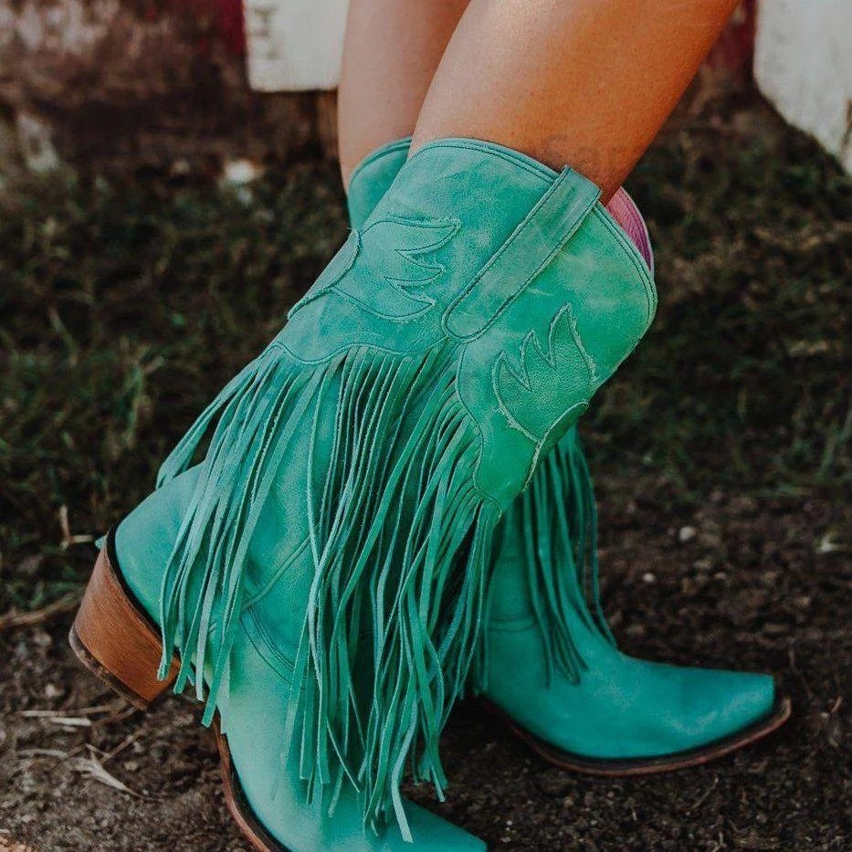 Graceful Orthopedic Boots for Modern Look