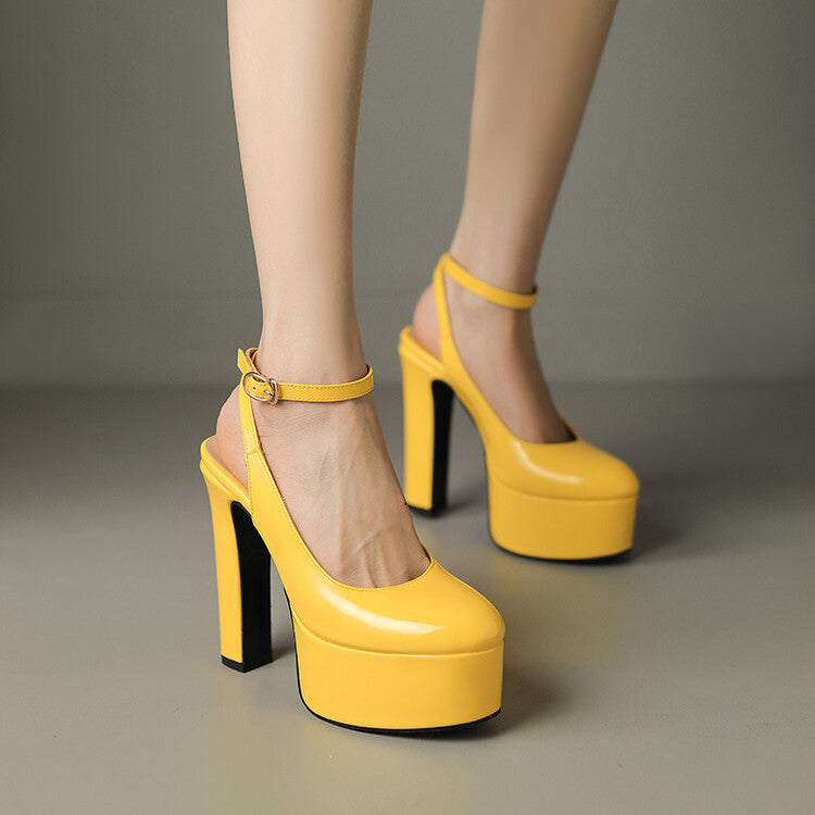 Chic Orthopedic Sandals with Unique Design