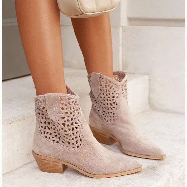 Stylish Orthopedic Boots for Any Occasion