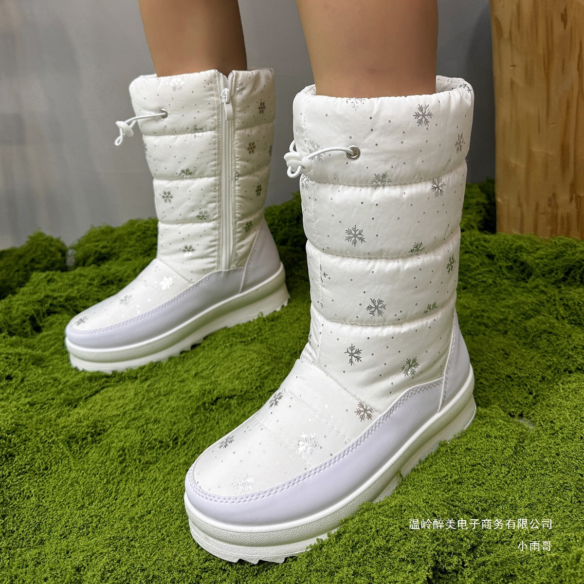 Graceful Orthopedic Boots for Modern Look