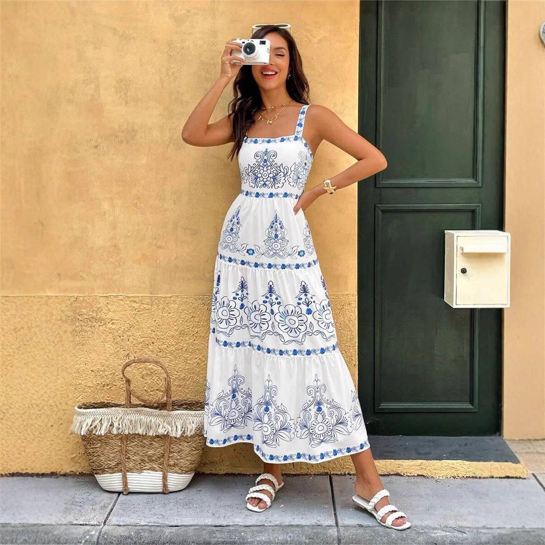 Gracefully Styled Dress for Any Occasion