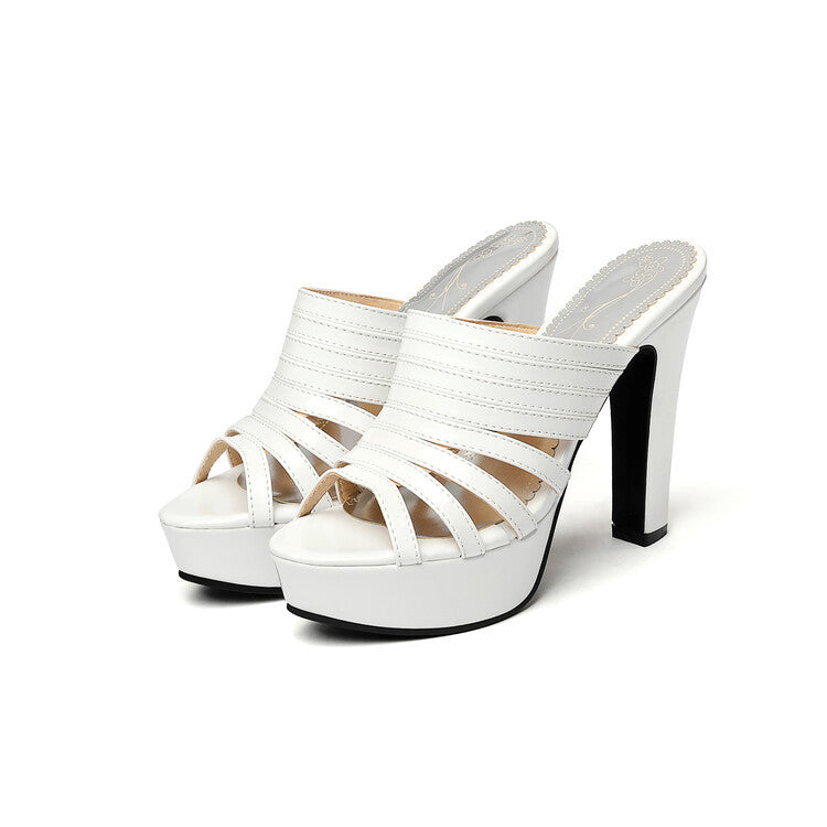 Graceful Orthopedic Sandals for Modern Look