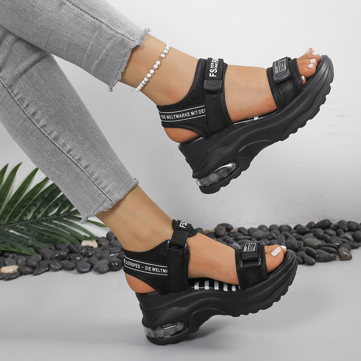 Chic Orthopedic Sandals with Unique Design