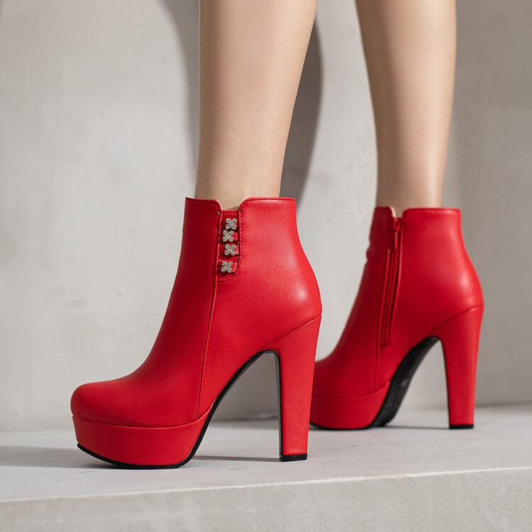 Graceful Orthopedic Boots for Modern Look