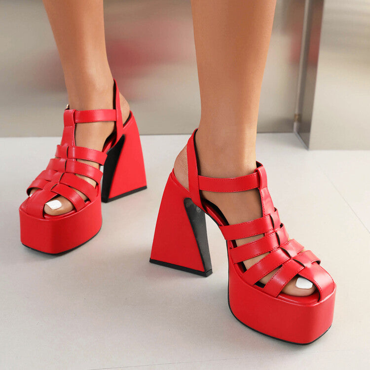 Graceful Orthopedic Sandals for Modern Look