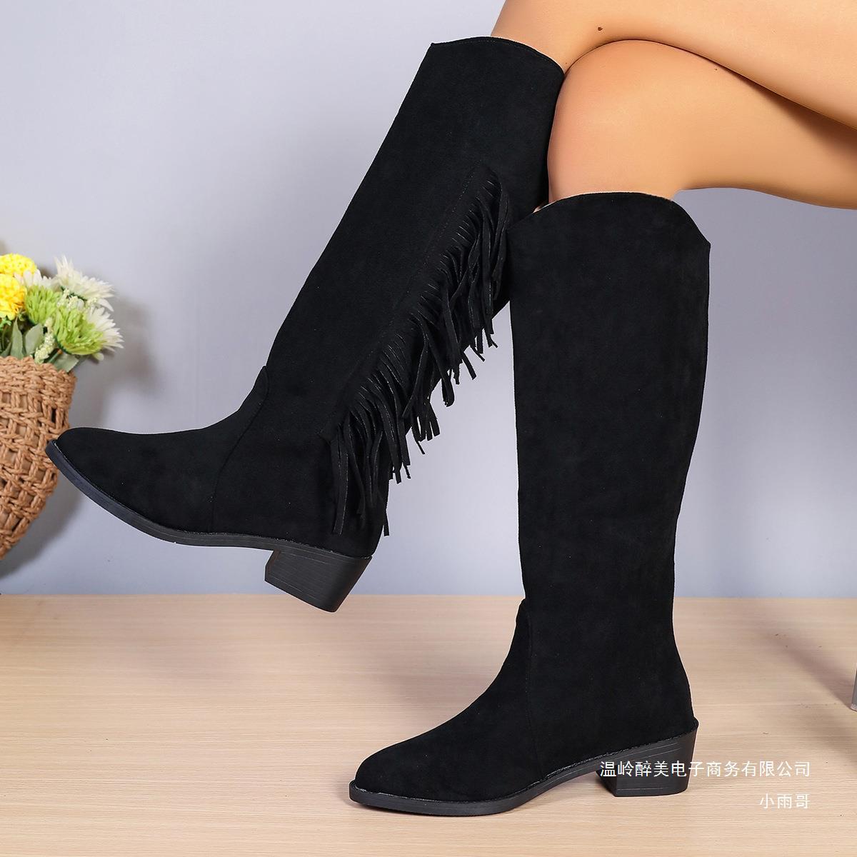 Graceful Orthopedic Boots for Modern Look
