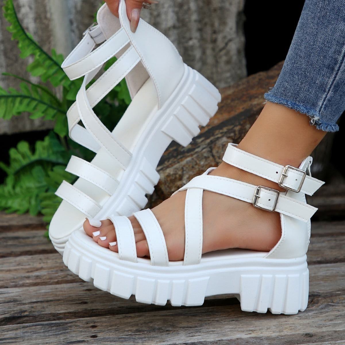 Graceful Orthopedic Sandals for Modern Look