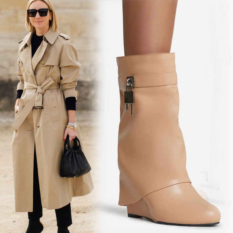 Graceful Orthopedic Boots for Modern Look