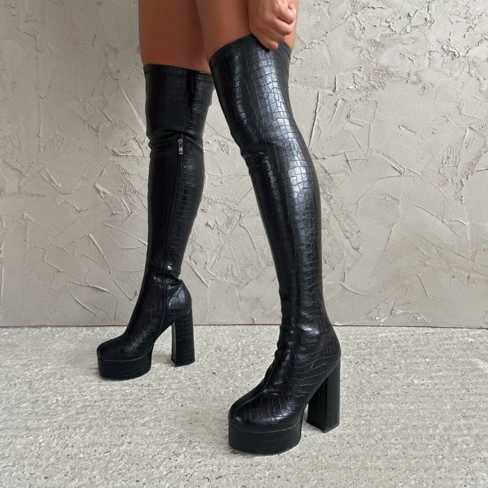 Graceful Orthopedic Boots for Modern Look
