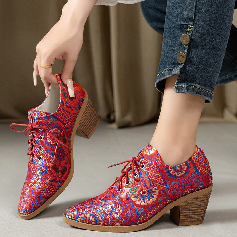Graceful Orthopedic Boots for Modern Look