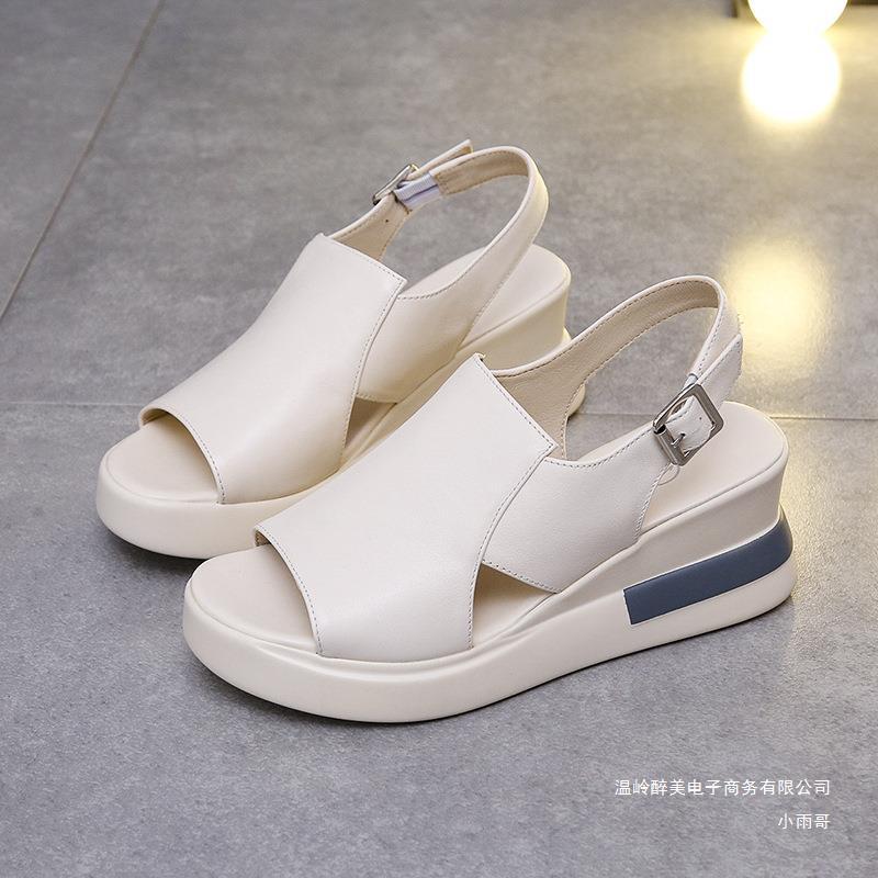 Graceful Orthopedic Sandals for Modern Look