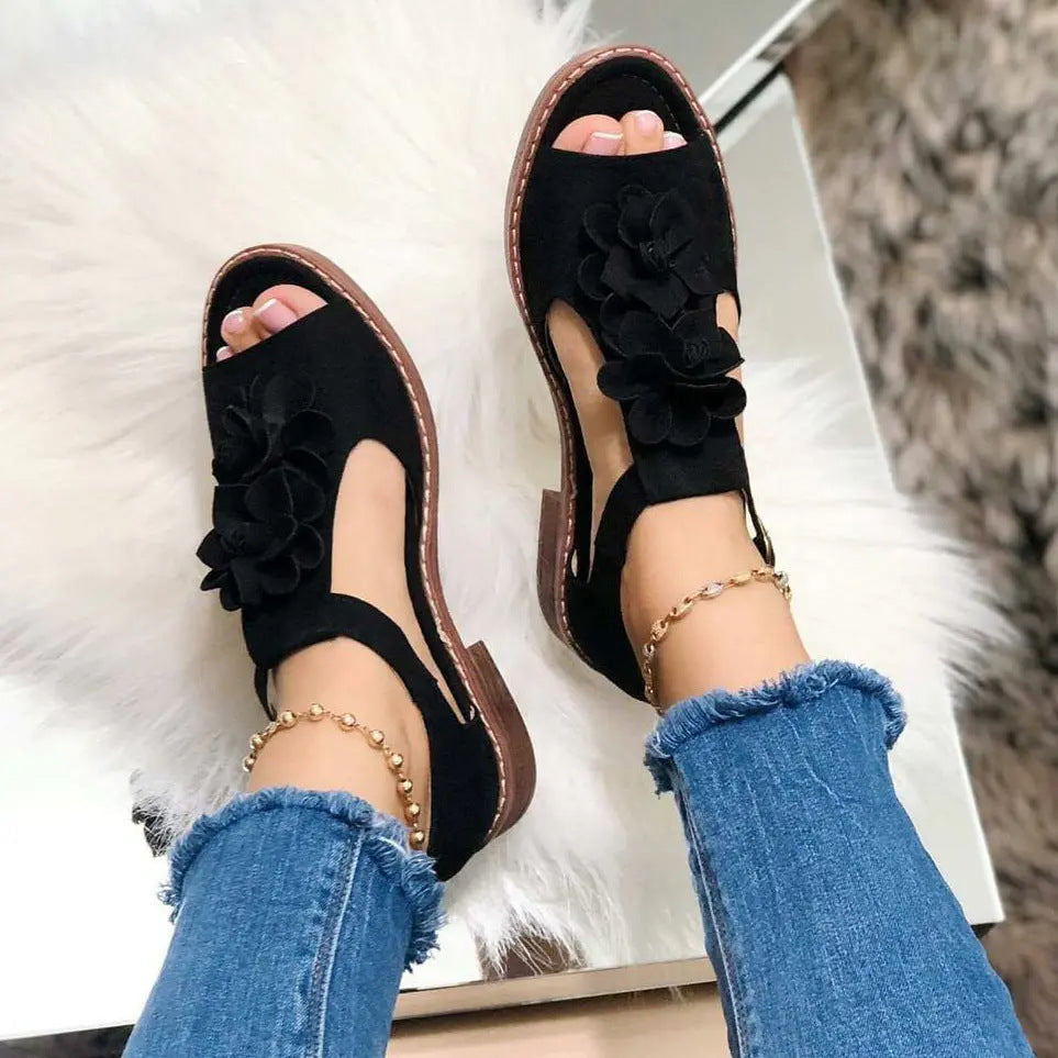 Chic Orthopedic Sandals with Unique Design