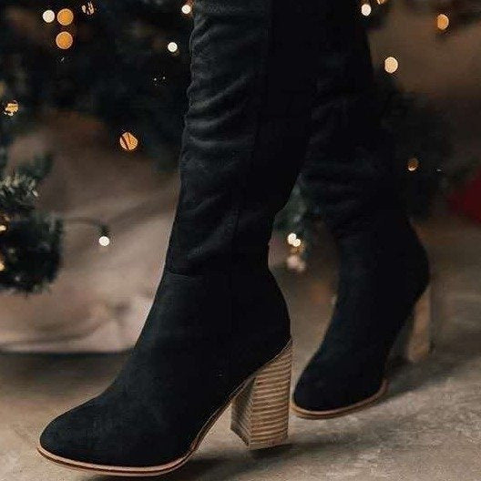Graceful Orthopedic Boots for Modern Look