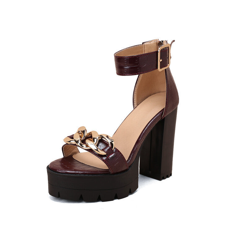 Chic Orthopedic Sandals with Unique Design