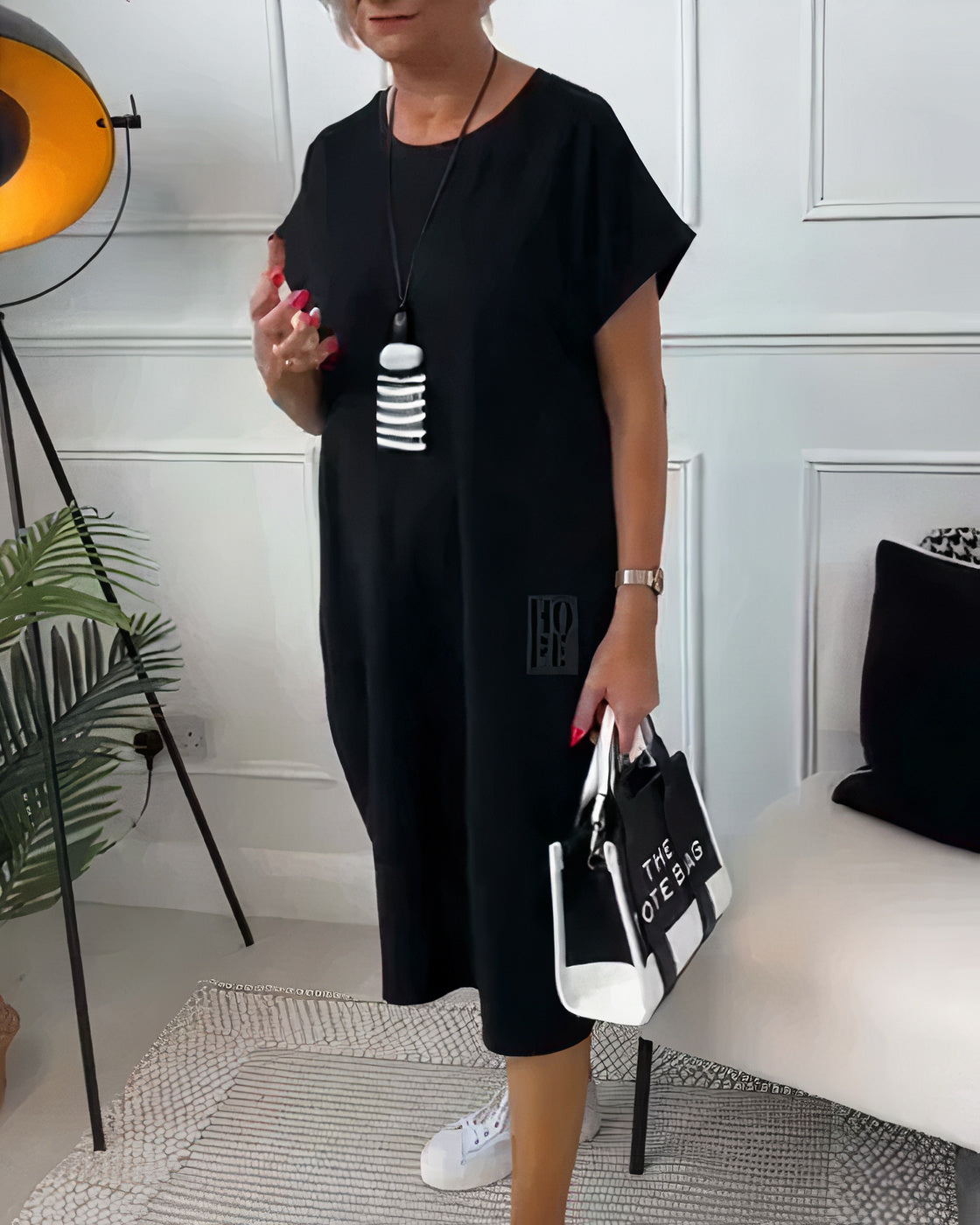 Classic Vintage Dress with a Flattering Fit