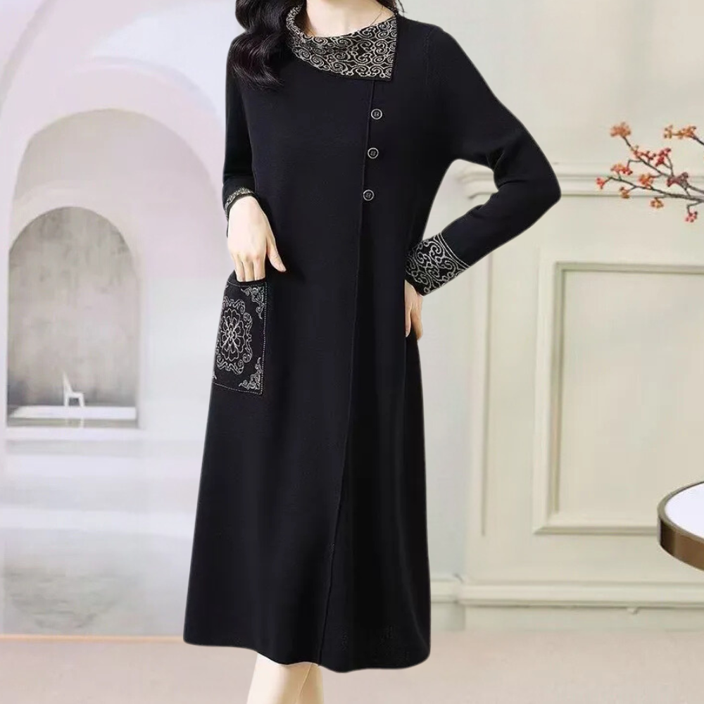 Gracefully Styled Dress for Any Occasion