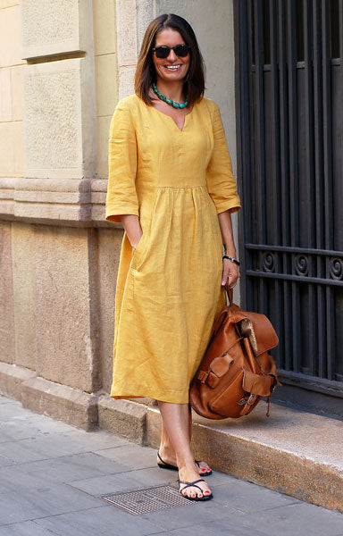 Sophisticated Dress with a Clean Classic Look