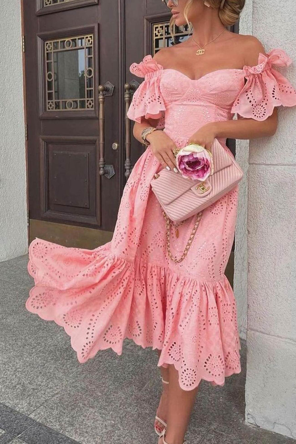 Beautifully Crafted Dress in a Classic Style