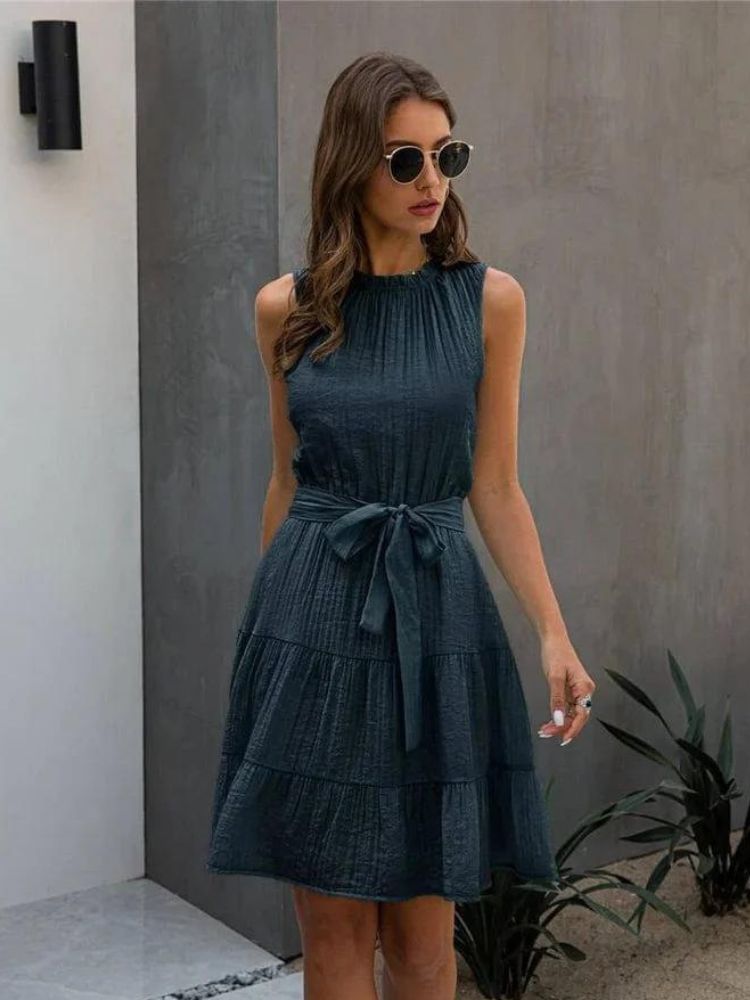 Polished Dress with an Effortless Classic Look