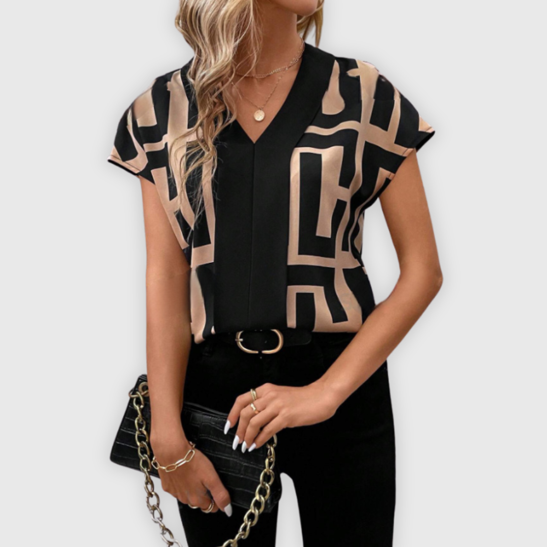 Beautifully Crafted Blouse in a Classic Style