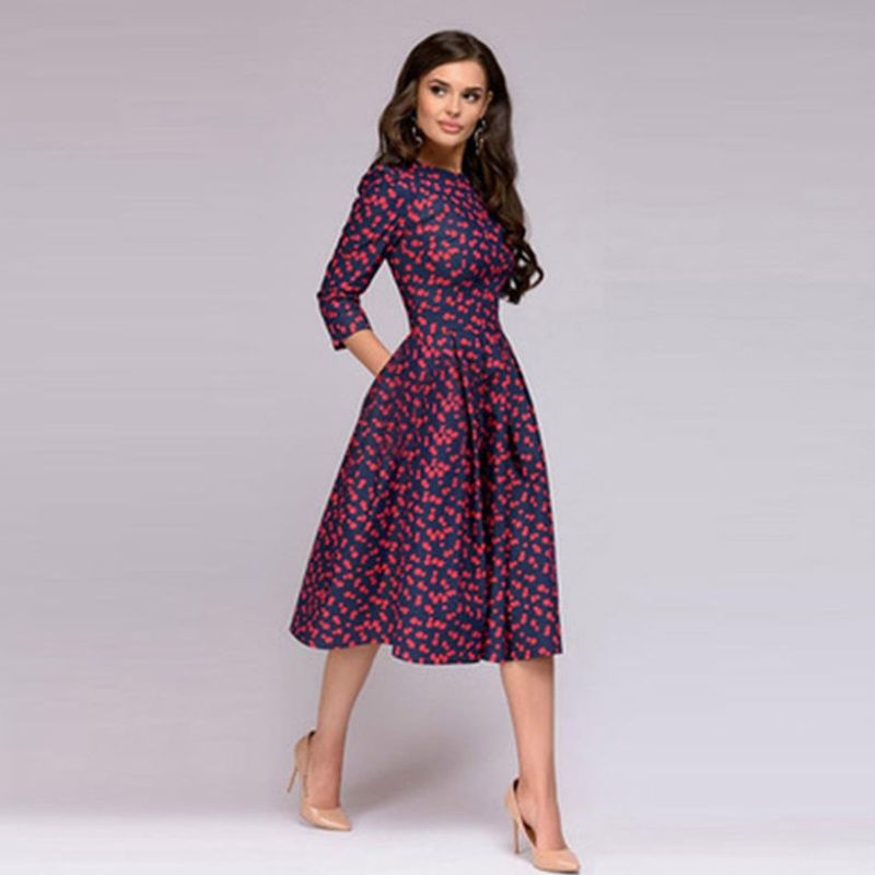 Sophisticated Dress with a Clean Classic Look