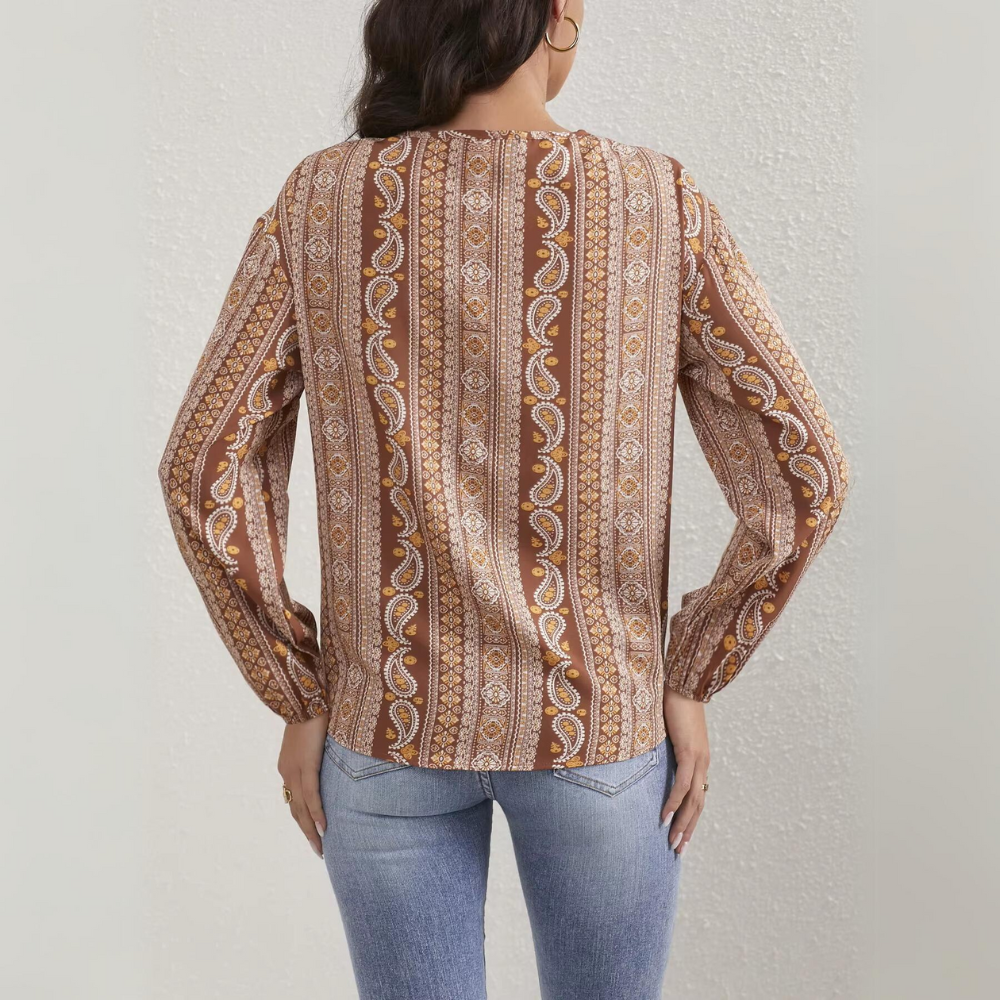 Classic Vintage & Enduringly Stylish Blouse