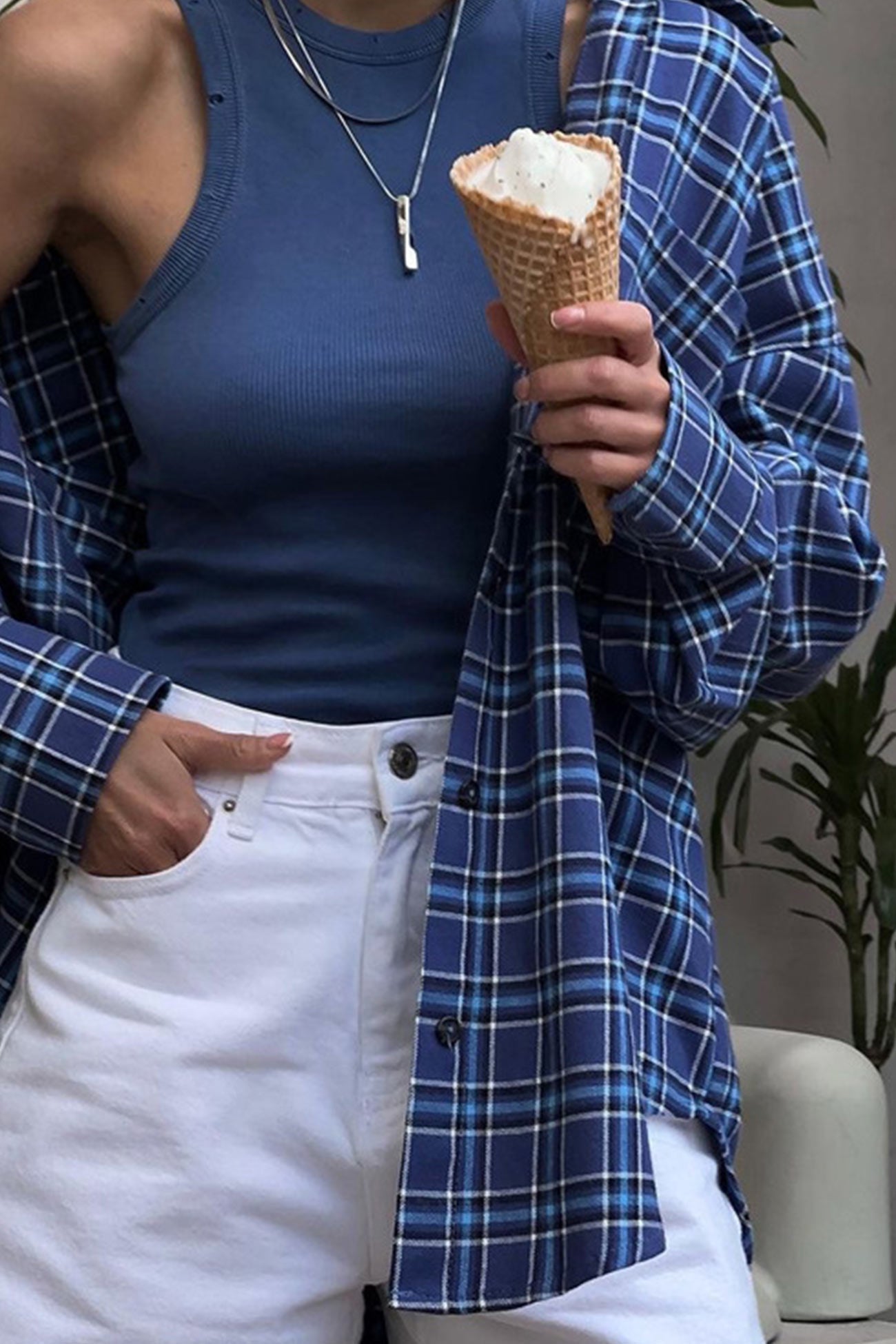 Classic Vintage Blouse with a Flattering Fit