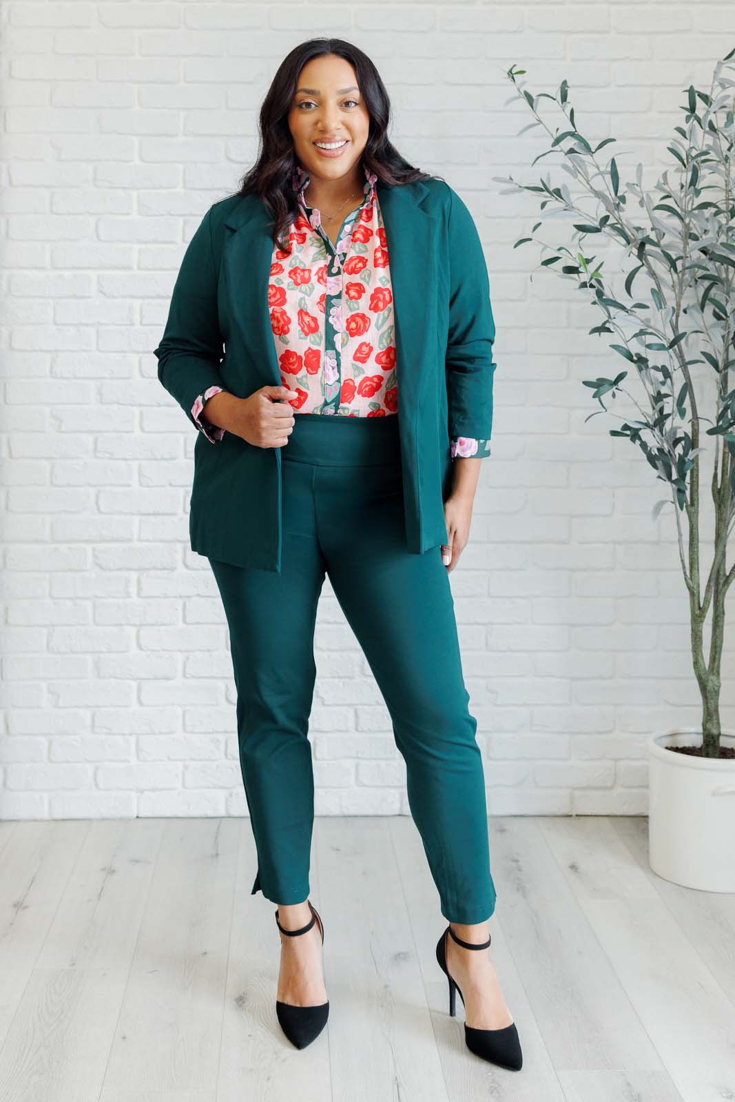 Beautifully Finished Blouse in a Timeless Design