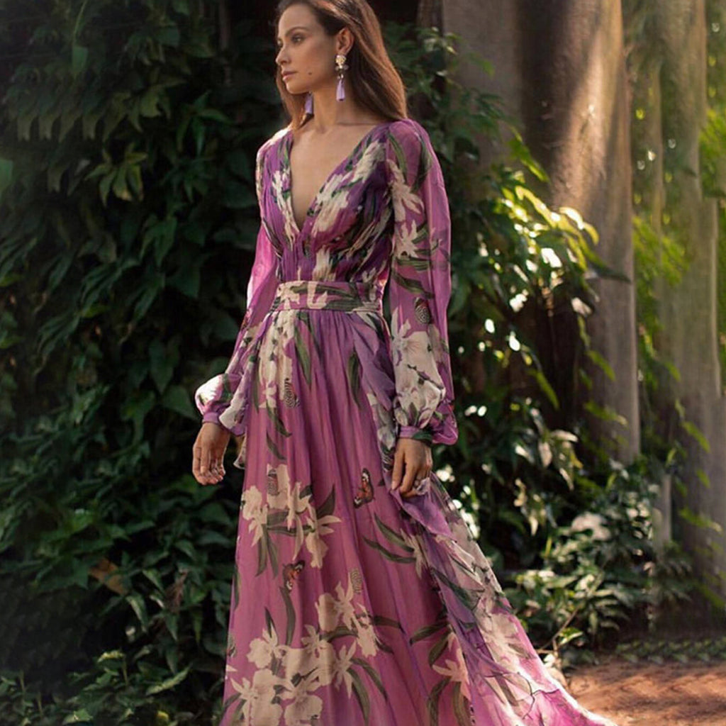 A Vintage Style Dress with Delicate Timeless Details