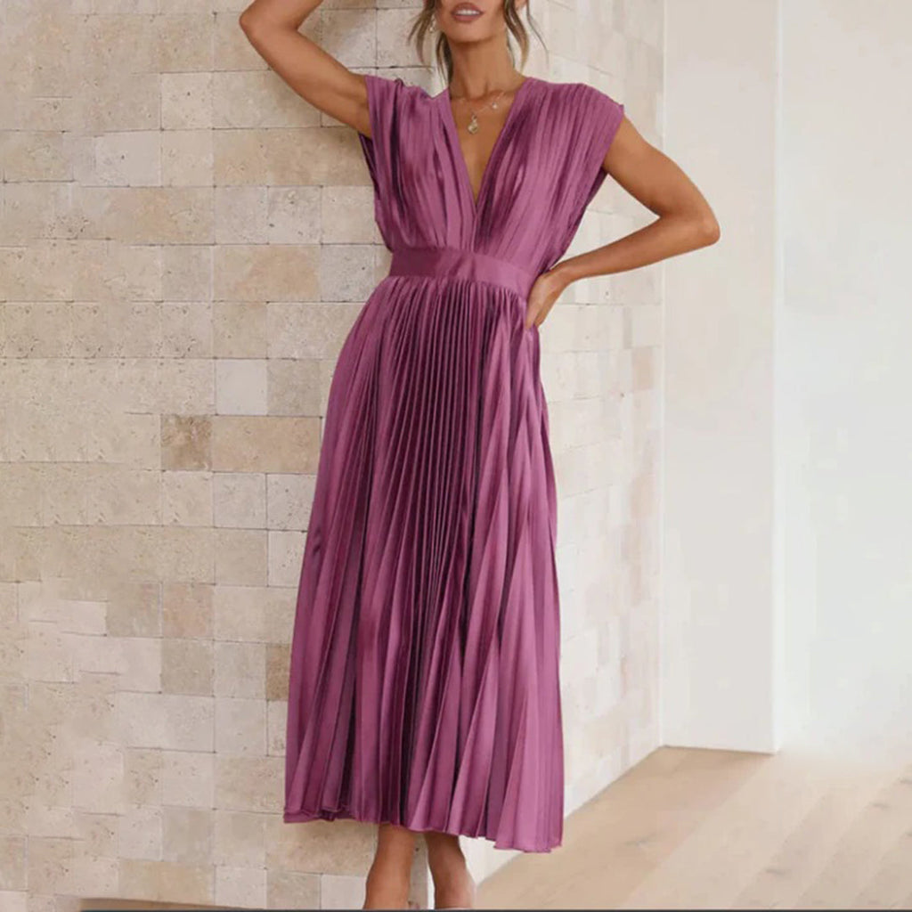 Sophisticated Dress with a Clean Classic Look