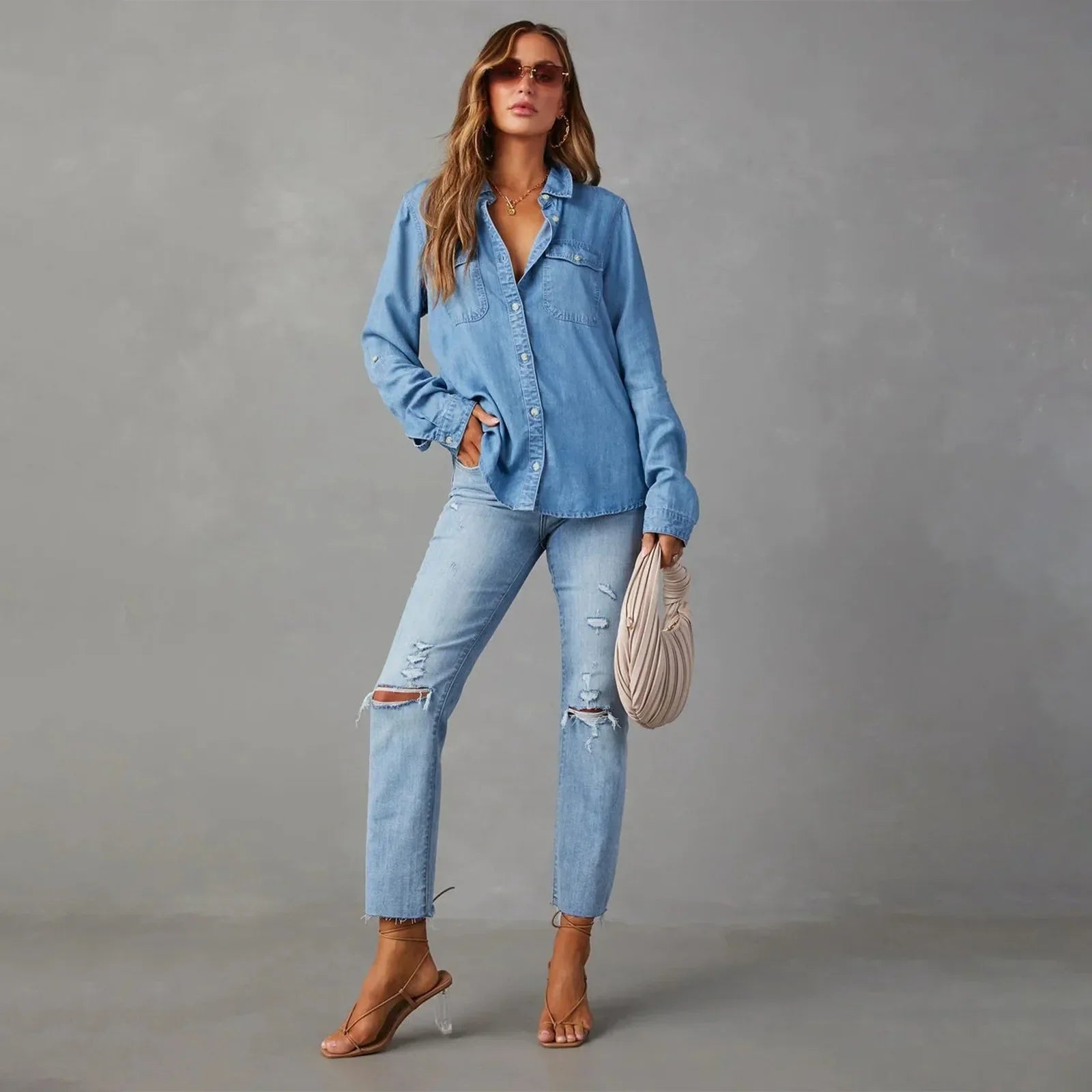 Classic Vintage Shirt with a Flattering Fit