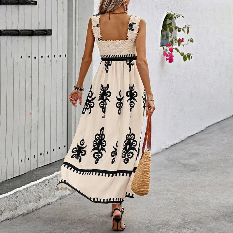 Classic Vintage Dress with a Flattering Fit